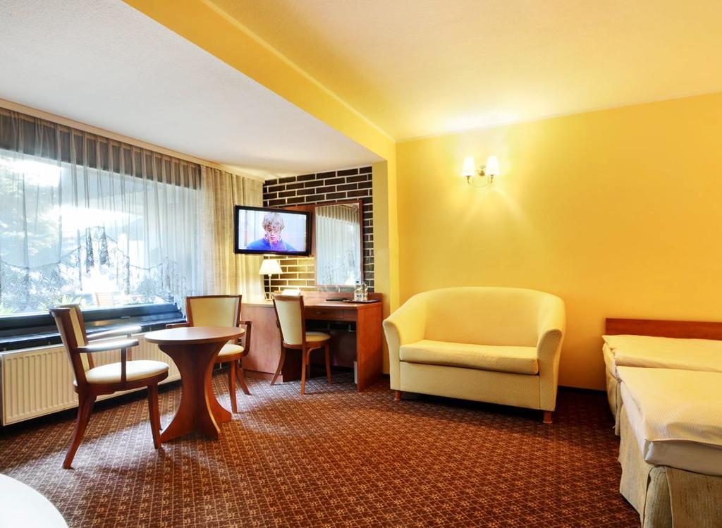Hotel Astra Tajemniczy Ogrod بوزنان المظهر الخارجي الصورة